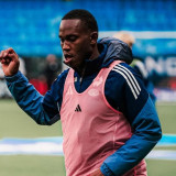 Punya Nama Jawa tapi Belum Juga Bela Timnas Indonesia, Bek Feyenoord Ini Tak Masuk Radar PSSI?