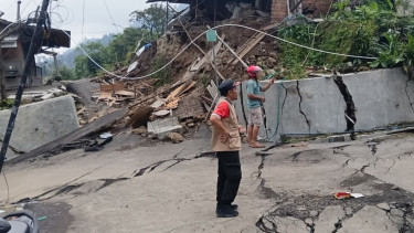 Percepat Relokasi Warga Terdampak Tanah Gerak di Tegal, Pemprov Jateng Kaji Geologi Lahan Huntara