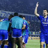 Pantas di Puncak Klasemen Super League, Persib Bandung Makin Mirip MU Era Michael Carrick, Kata Bung Harpa