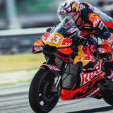 RC16 Tidak Stabil, Enea Bastianini Nilai KTM Terlalu Prioritaskan Pedro Acosta di MotoGP 2026