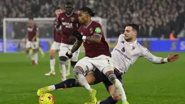 Diogo Dalot dan Crysencio Summerville saat Manchester United ditahan West Ham 1-1