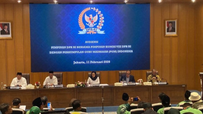 Respons Keluhan Guru Madrasah, DPR: Ada ABT Rp27 Triliun untuk Infrastruktur Sekolah