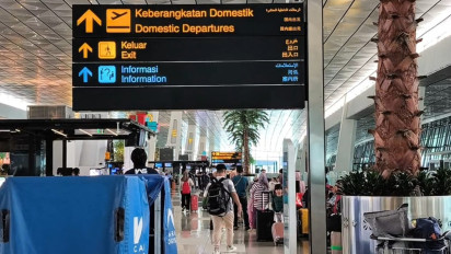 DPR Sebut Pemerintah Biang Mahal Harga Penerbangan 