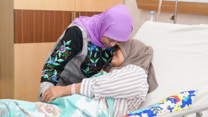 Lakukan Mitigasi Strategis, Gubernur Khofifah Pastikan Pasien PBI tetap Terlayani Selama Masa Transisi