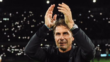Bikin Tersingkir dari Coppa Italia, Ini Alasan Antonio Conte Ngamuk ke Wasit Napoli Vs Como