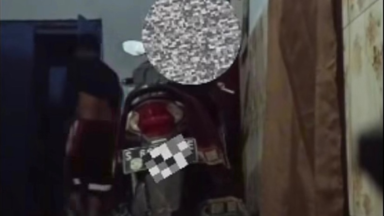 Dugaan Perselingkuhan Kepala Dusun di Mojoagung Mencuat, Dua Video Jadi Bukti
            - galeri foto