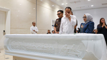 Ketua DPRD Surabaya Adi Sutarwijono Meninggal, Eri Cahyadi: Kehilangan Sahabat