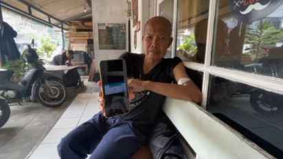 Harus Cuci Darah Setiap Dua Kali Seminggu, Tukang Cukur Rambut di Bandung Cemas BPJS PBI Dinonaktifkan