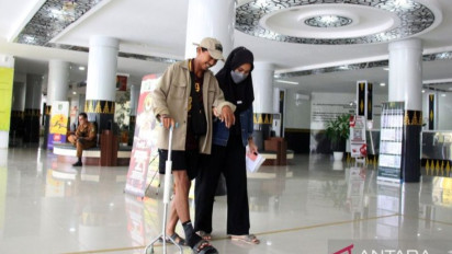 Jangan Sampai Warga Baru Tahu Status PBI BPJS Tak Aktif saat di RS, DPR Semprot BPJS Kesehatan: Ini Sangat Berisiko