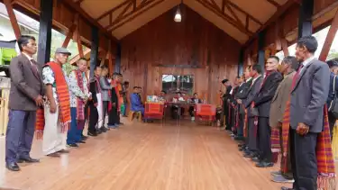 Menilik Kepingan Surga Indonesia di Pusat Adat Simardangiang: Mengolah Emas Hitam Jadi Aroma Berkelas Dunia