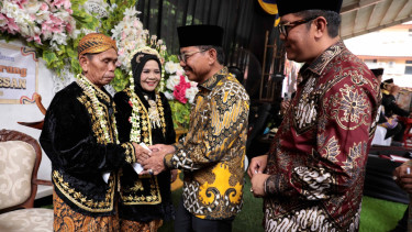 HUT ke-33 Kota Tangerang Dimeriahkan 106 Pasangan yang Menikah Massal