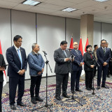 Outlook Indonesia Diperingkat Negatif, Prabowo Perintahkan Menteri Terbuka pada Publik