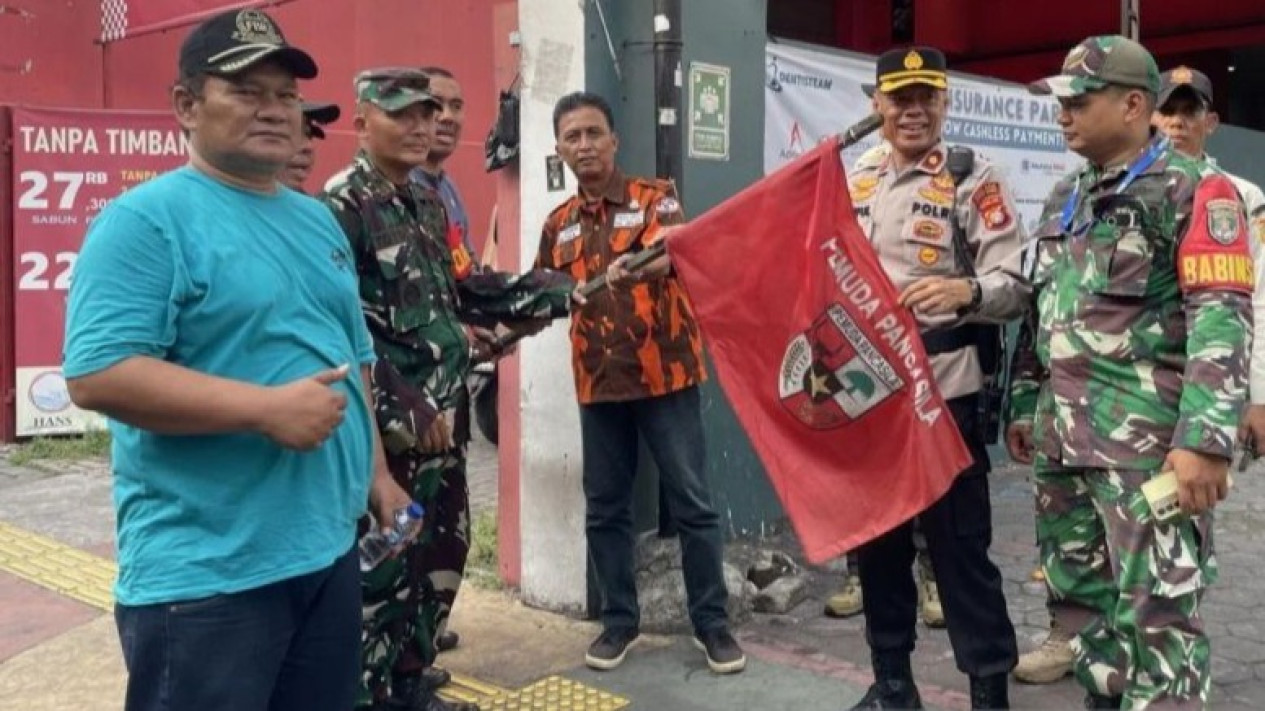 Gebrakan Gubernur DKI Jakarta Pramono Anung: Larang Keras Ormas "Sweeping" Warung Makan Saat Ramadan
            - galeri foto