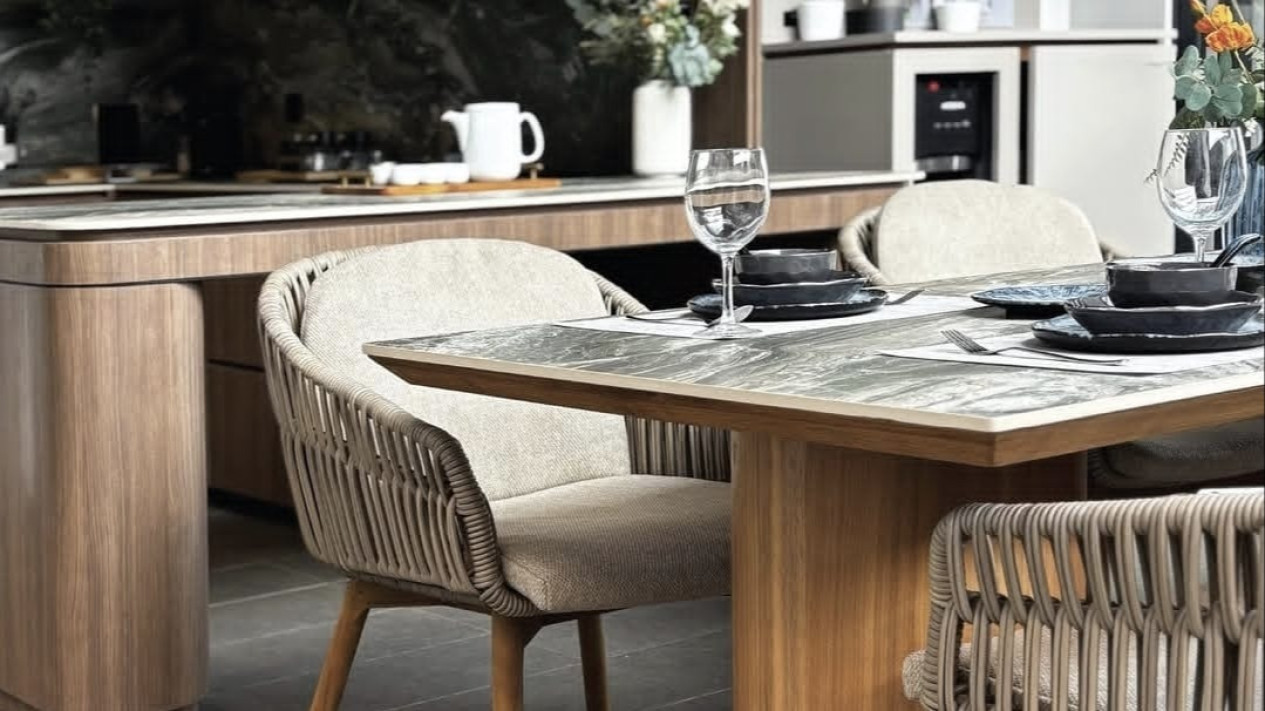 Granit Jadi Kunci Estetika Rumah Modern, Tangguh, Mewah, dan Tahan Puluhan Tahun
            - galeri foto