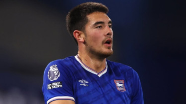 Si Anak Hilang Timnas Indonesia Dimainkan sebagai Bek Sayap Kiri, Pelatih Ipswich Town Beri Penjelasan