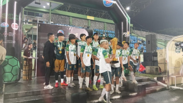 Hidupkan Kompetisi Akar Rumput Antar Sekolah, SMAN 4 Bandung Juara Ladang Selatan Football Championship 2026