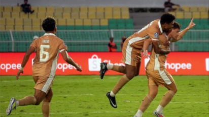 Dewa United Mengamuk di Ujung Laga, PSM Makassar Tak Berdaya dengan 10 Pemain