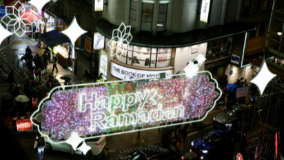Jantung Kota London Diterangi 30 Ribu Lampu LED Ramadan Lights, Sadiq Khan Serukan Persatuan