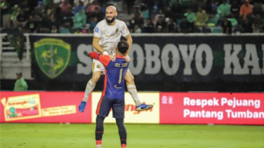 Paul Munster Bongkar Rahasia Kalahkan Persebaya di GBT: Strategi 100 Persen Berhasil!