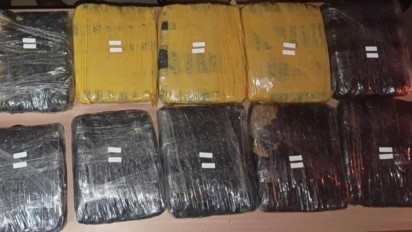 Tiga Pria Diringkus Saat Hendak Transaksi Narkoba di Parkiran Stasiun Tanah Abang, Ganja 15,5 kg Diamankan