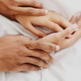 Suami Minta Jatah ke Istri di Bulan Ramadhan, Apakah Batal Puasanya?