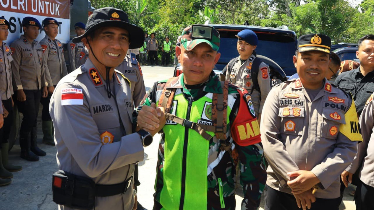 Bawa Konsep Baru, Kapolda Aceh Irjen Marzuki Dinilai Ciptakan Harmonisasi Masyarakat
            - galeri foto