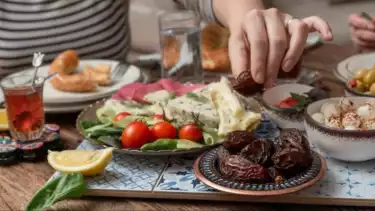 Sahur Nanti Minum 2 Sendok, Bahan Herbal ini Dianjurkan dr Zaidul Akbar buat Kuat Selama Ramadhan