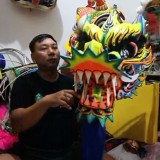 Jelang Imlek 2577 Kongzili, Perajin Barongsai Sidoarjo Banjir Pesanan hingga Luar Jawa