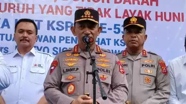 Kapolri Jenderal Polisi Listyo Sigit Prabowo menghadiri agenda peringatan HUT Ke-53 KSPSI di PT Victory Chingluh Indonesia, Kabupaten Tangerang, Banten, Senin (16/2).