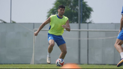 Dokter Tim Persib Paparkan Update Cedera Julio Cesar dan Marc Klok, Begini Peluang Diturunkan Lawan Ratchaburi FC