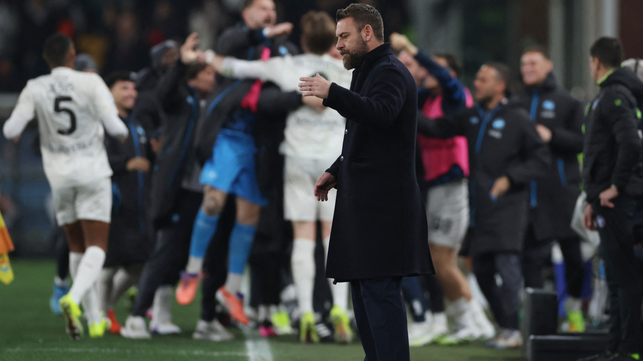 De Rossi Meledak! Aturan VAR Disebut ‘Paling Bodoh’ Usai Kalulu Diusir saat Duel Juventus Vs Inter Milan
            - galeri foto