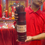 Mengenal Tjiam Si, Ritual Mengintip Nasib Masa Depan Bagi Warga Tionghoa