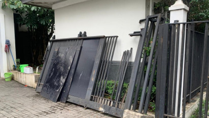 Detik-detik Hyundai Santa Fe Hantam Rumah Jusuf Kalla di Brawijaya, Begini Penampakannya