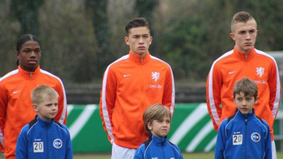 Pengganti Thom Haye di Timnas Indonesia Akhirnya Ditemukan dan Sudah di Tanah Air, Eks Kapten Timnas Belanda Ini Dipanggil John Herdman?