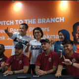 Bertemu The Jakmania dalam Acara Meet and Great Persija X Bank Jakarta, Shayne Pattynama Janji Beri Gelar Juara Musim Ini