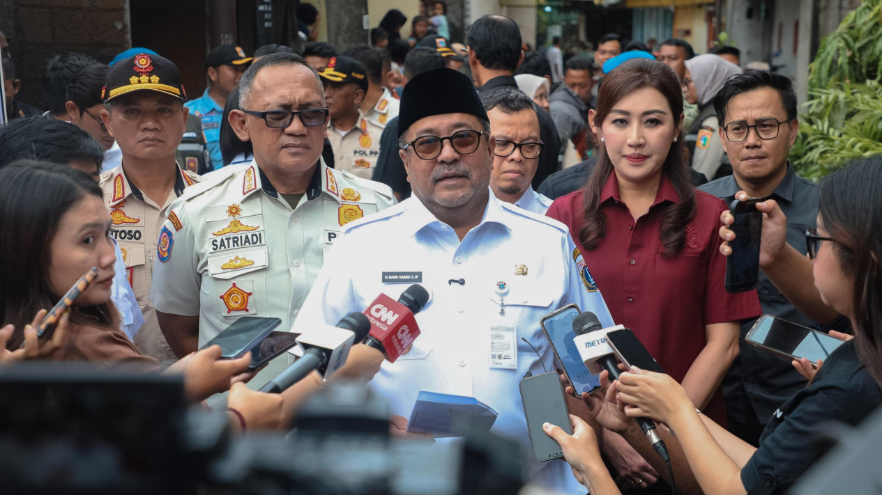 Pemprov DKI Larang Ormas Sweeping Restoran atau Warung saat Ramadan
            - galeri foto