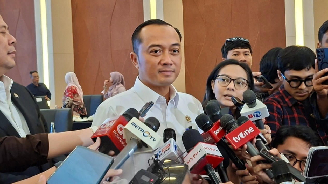 Istana Tegaskan Tak Ada Rencana Revisi UU KPK, CPI Turun Disebut PR Sistemik
            - galeri foto