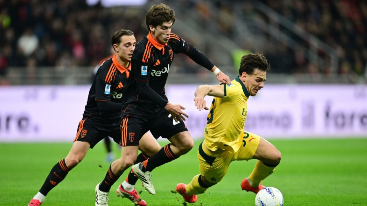 Hasil Liga Italia: AC Milan Ditahan Imbang Como, Gelar Juara Makin Jauh?
            - galeri foto