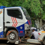 Bikin Macet Saat Jam Sekolah, Mobil Towing Polisi di Jakbar Diderek Dishub Usai Dikeluhkan Warga