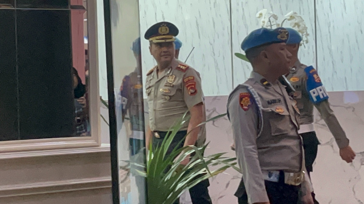 Polri Resmi Pecat Tidak Hormat Eks Kapolres Bima Kota AKBP Didik Putra Kuncoro Buntut Penyalahgunaan Narkoba
            - galeri foto