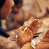 Teks Khutbah Jumat Singkat 20 Februari 2026: Kebiasaan Sehari-hari yang Merusak Puasa Ramadhan