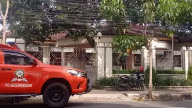 Dugaan Terkait TPPU dan Emas Ilegal, Bareskrim Mabes Polri Geledah Toko dan Rumah Mewah di Nganjuk