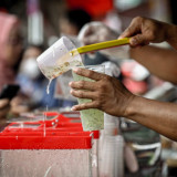 Berita Foto: Bazar Takjil Ramadan di Benhil Diserbu Warga Jakarta