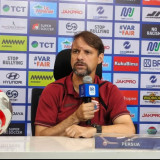 Mauricio Souza Tak Pusingkan Masalah Rumput JIS: Kita Telah Main di 3 Stadion Kandang Berbeda!  ‎