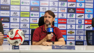 Mauricio Souza Tak Pusingkan Masalah Rumput JIS: Kita Telah Main di 3 Stadion Kandang Berbeda!  ‎