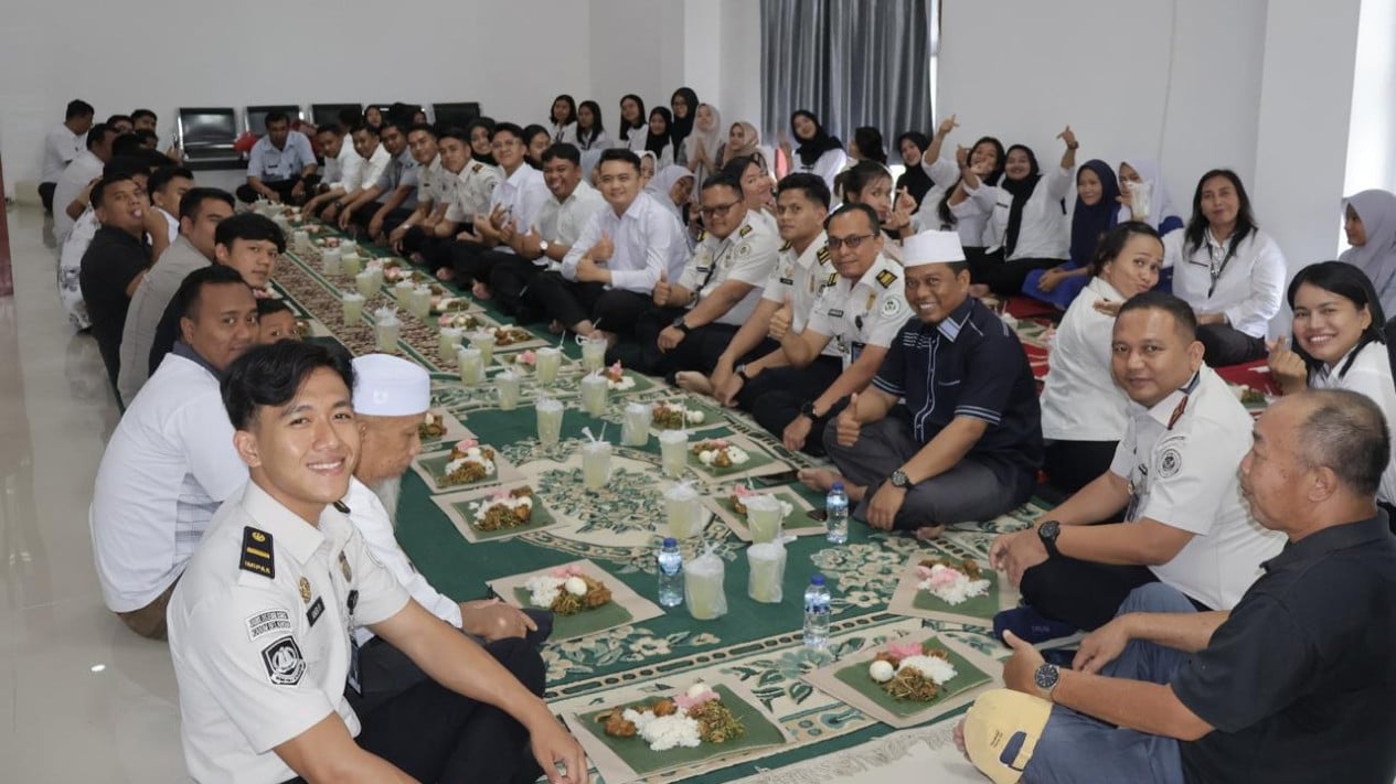 Pererat Kebersamaan dan Meningkatkan Spritualitas, Kantor Imigrasi Kelas II TPI Belawan Gelar Punggahan Menyambut Bulan Ramadan 1447 H
            - galeri foto