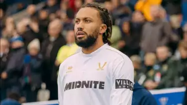 Jairo Riedewald yang pernah dikaitkan dengan Timnas Indonesia, kini bersinar di kasta kedua Liga Inggris