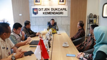 Dirjen Dukcapil Dorong Banyumas dan Depok Jadi Role Model Transformasi IKD Perkuat Digitalisasi Perlinsos