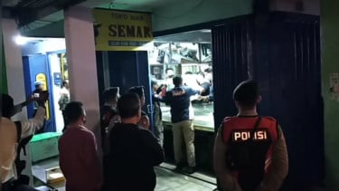 Penggeledahan Bareskrim di Nganjuk: Dua Kotak Diduga Berisi Emas dan Dokumen Disita dari Toko Semar