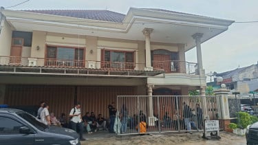 Bareskrim Geledah Rumah di Surabaya, Sita Emas dan Uang Terkait Dugaan TPPU Tambang Ilegal